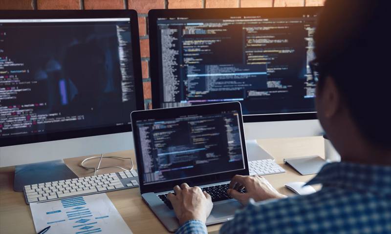 数据科学选型:R与Python如何赋能贵溪市网站建设?